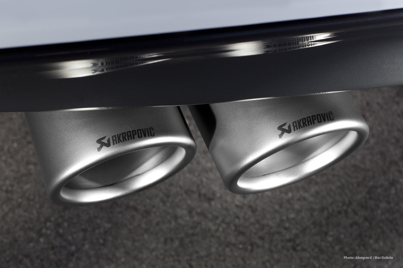 Bmw 1m with akrapovic exhaust #4