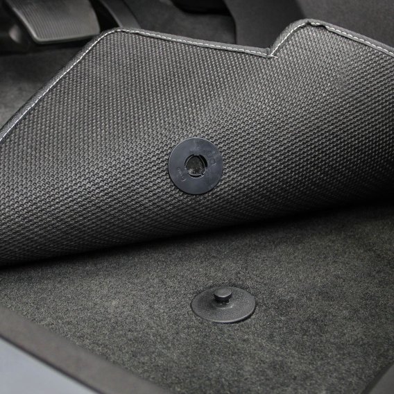 2007-2013-silverado-lloyd-mats-front-floor-mats