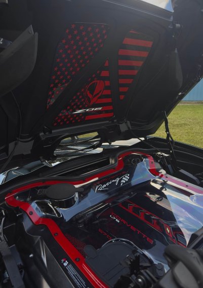 2022-2024 Z06 C8 HTC Painted Engine Intake Cover