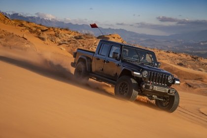 Fox 2018+ Jeep JL 2.5 Factory Race Series 10.17in Remote Res. Front Shock Set / 2-3in. Lift w/ DS...