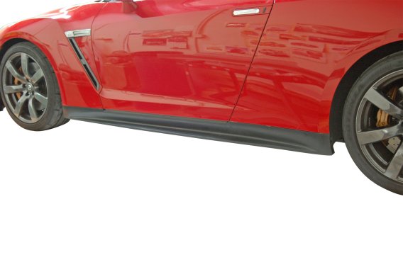 Nissan GT-R R35 Side Skirts